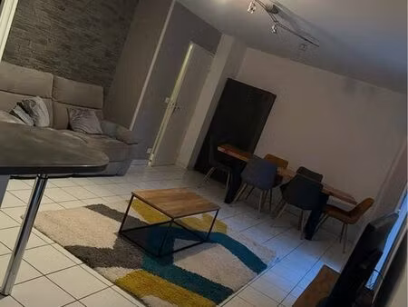 t2 de 45 m² meublé à louer