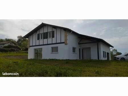 maison de 128 m² - 3 chambres