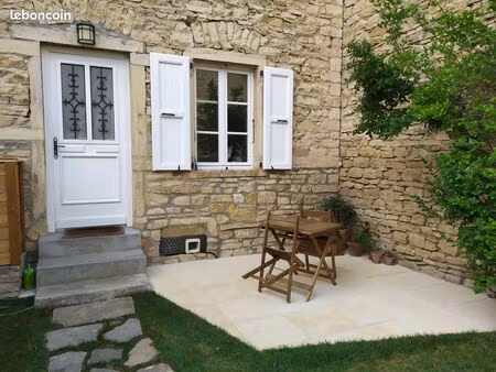 à vendre : charmante maison en pierre au coeur de saint alban de roche