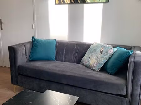 ? t2 rénové  meublé  équipé et fibré ? sans frais d’agence