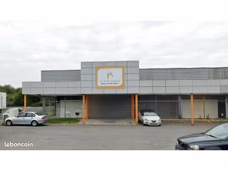 local 512 m² lorient