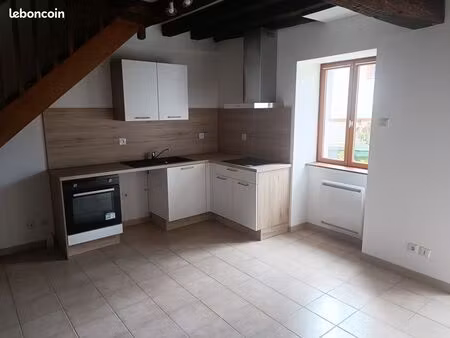 location f2 st hilaire st mesmin