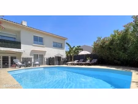 maison 8 pièces 240m2