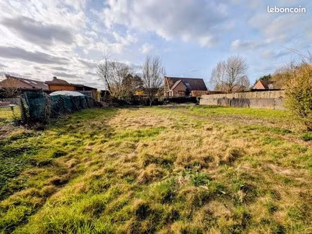 terrain constructible centre village