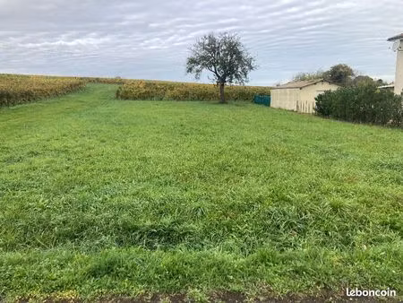 terrain 1 075 m² saint sauveur de puynormand