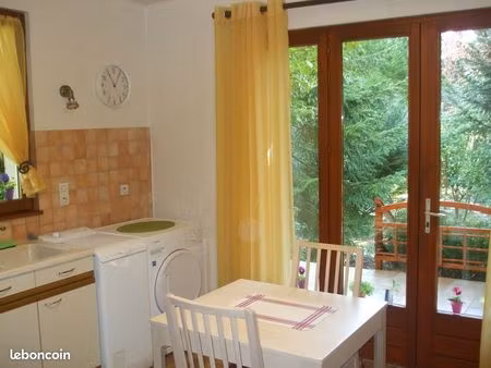 metz dans maison individuelle  f1 meublé 47 m2 cuisine séparée terrasse