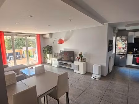 appartement t4 + grande terrasse