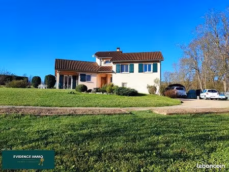 maison 6 pièces 138 m²