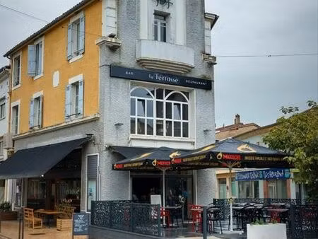 immeuble (restaurant + appartement)