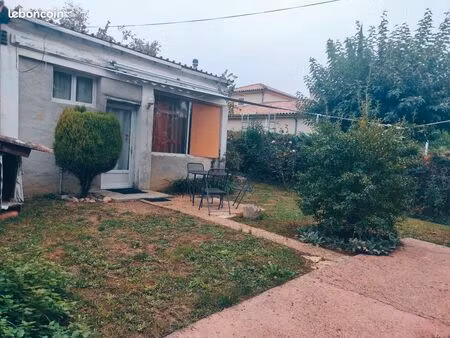 maisonnette meublée  eau  edf. :