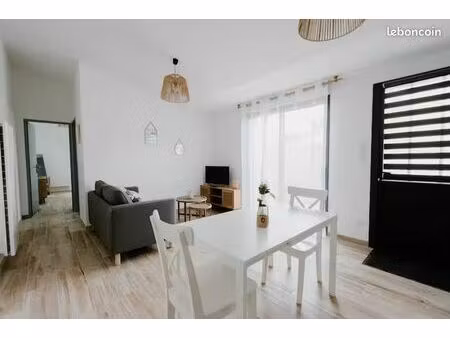 maison bleu 40m2 meublée thairé