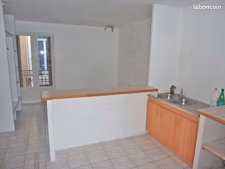 loue studio + cave à vendémian hérault