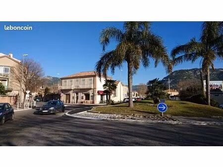 local commercial avec belle rentabilité de 7%