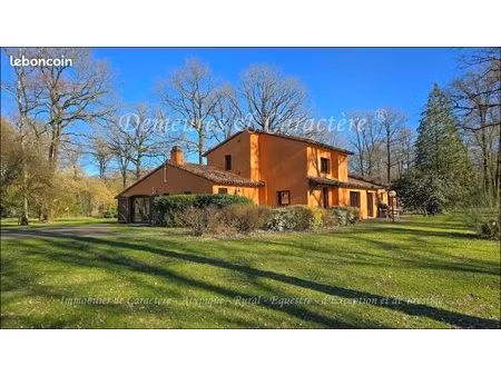 propriété 6 pièces 217 m²
