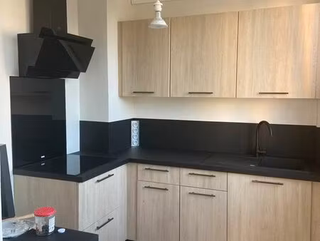 t2 quartier de la médiathèque avec parking