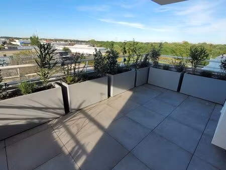 particulier loue t2 loi pinel 44 m2 - res.skyline lattes - avril 2026