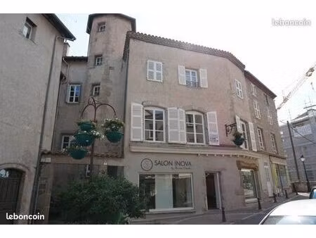 montbrison centre ville loue t1 rénové