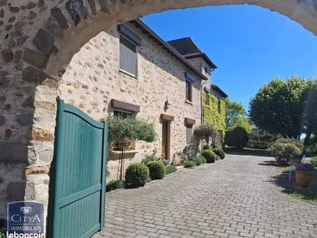 longère 6 pièces 140 m²