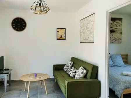 maison meublée neuve au calme à louer jusqu'à juin