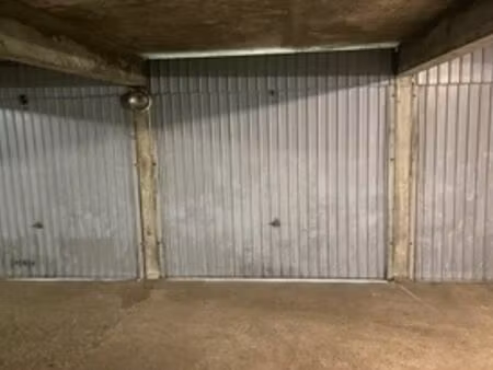 box fermé à louer quartier montaud■résidence les olympiades■accès par la rue palluat de be