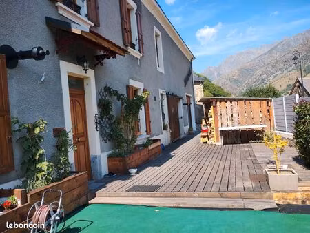 maison de campagne parc des écrins