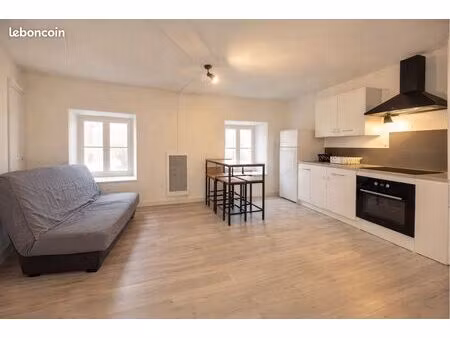 appartement 1 pièce 25m²