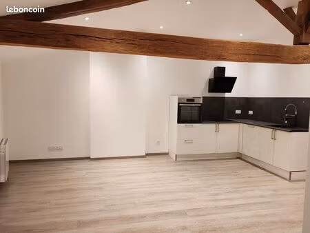 a louer appartement t3 centre st germain laval