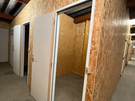 box de stockage fermé – résidence – env. 4 m²