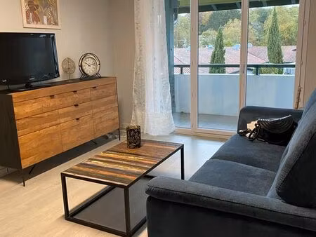 bassussarrry spacieux t2 meublé