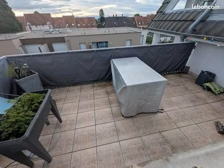 f4 84m2 dernier étage  ascenseur  terrasse  garage parking