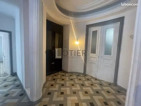 bureaux 100 m² béziers