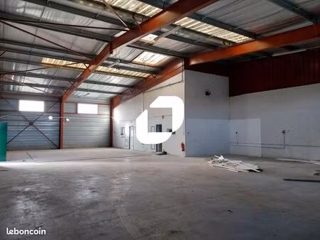 local industriel 380 m²