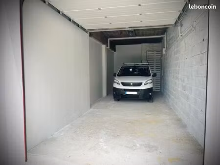 local / dépôt / garage