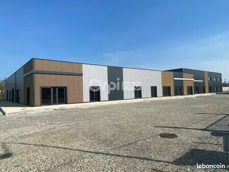 local commercial 444 m²