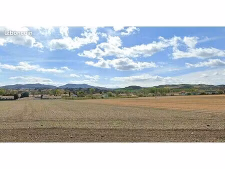 terrain 542 m² le cendre