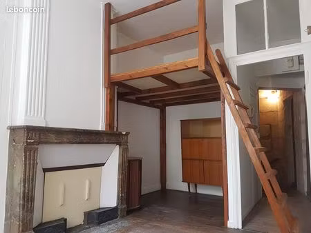 chaumont (52000) un agréable t1 de 22 m² + mezzanine de 6 m²  dans un petit immeuble  proc