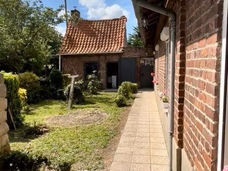 fermette avec terrain