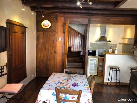 loue maison individuelle de caractère meublée