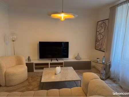 maison à louer centre ville laval