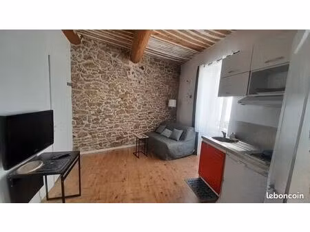 a louer - studio meublé lumineux - saint chamas