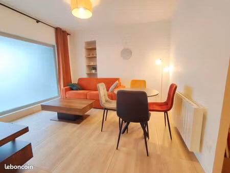 à vendre-studio chaleureux-pluvigner