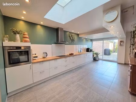 maison 161 m2 - 6 pièces- 4 chambres - jardin