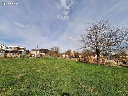 terrain 929 m² hochstatt