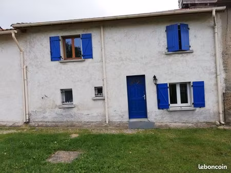 location maison à artas