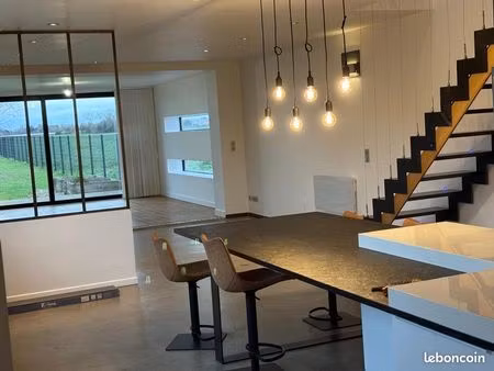 maison  cinq pièces 150 m²