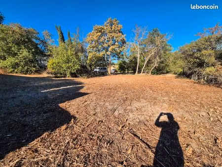 terrain 1020 m² au calme / nature