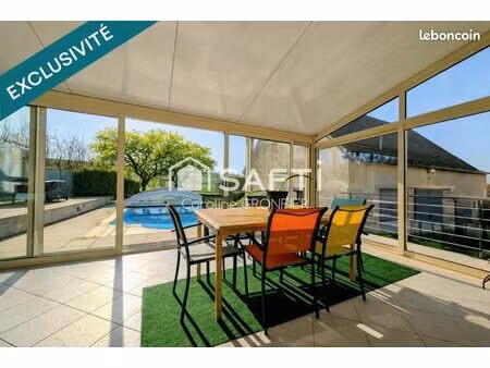 propriété 7 pièces 246 m²