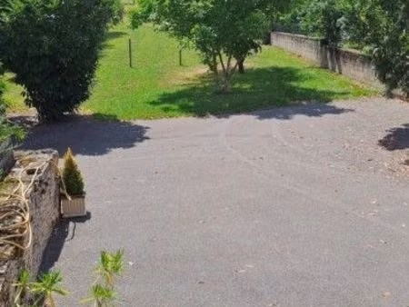 maison de village 80 m² avec 780m² de terrain + terrain à bâtir attenant 1172m²