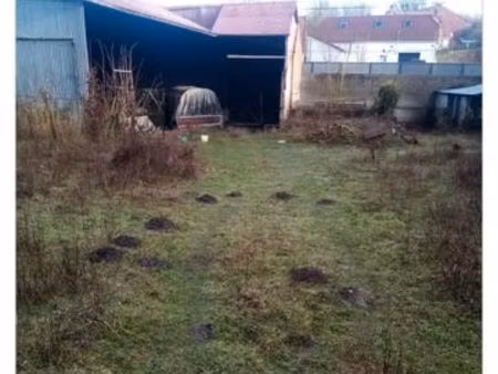 a vendre terrain à bâtir et hangar