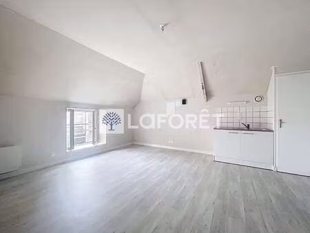 location appartement 3 pièces à secondigny (79130) : à louer 3 pièces / 53m² secondigny